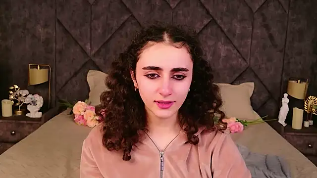 Susan Fors online show from April 20, 7:11 am