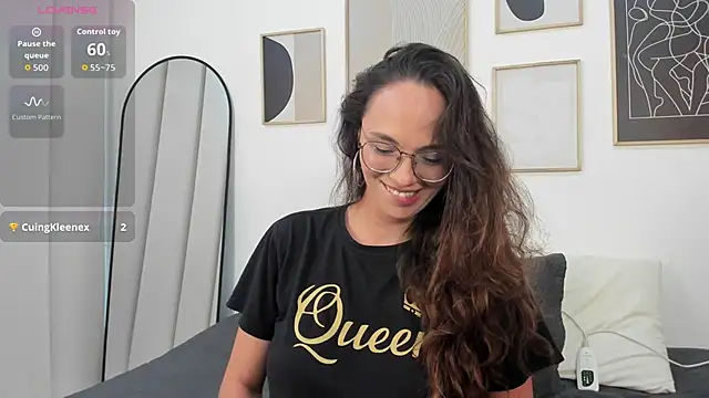 Julianneharris online show from March 7, 3:30 pm