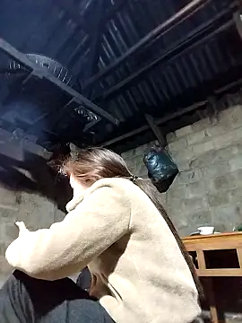 feli-00 online show from January 16, 10:55 am