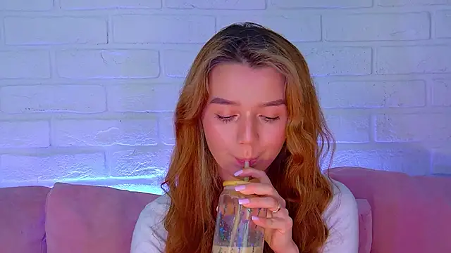 VanessaVienne online show from March 6, 4:02 pm