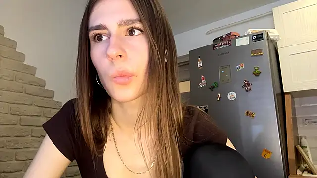 ElsieKuhlmann online show from February 13, 6:04 am