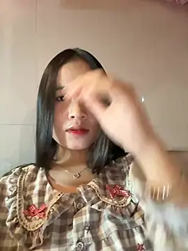 Gwen879 online show from January 19, 12:40 am