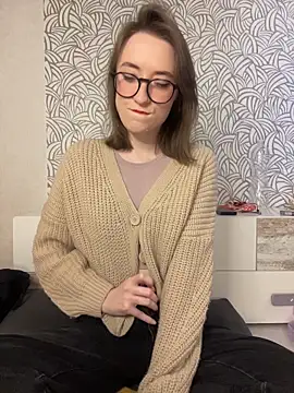 Persephone Kore online show from February 9, 5:37 pm