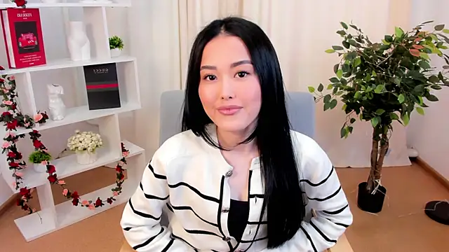 KellyKaai online show from January 9, 7:02 am