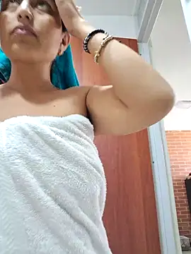 LunaRouuse  online show from February 21, 4:30 pm