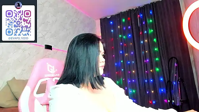 EvaCarrt online show from January 19, 1:02 am