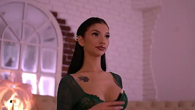 NyssaSky online show from April 19, 6:10 pm