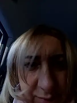 Katrina9911 online show from January 19, 8:43 am