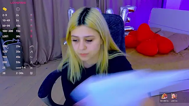 ApheliaStar online show from February 17, 5:01 pm