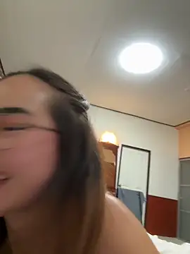 Ponthip online show from February 3, 8:01 pm