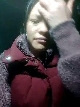 jjennyyy online show from January 10, 1:49 pm