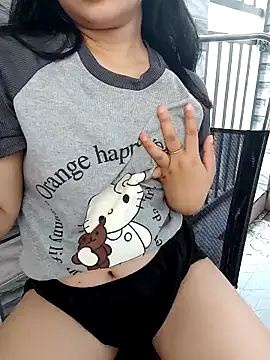 EnzxMoon02 online show from April 18, 6:16 am