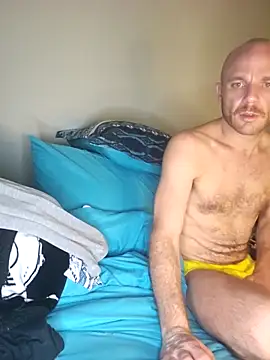 FrankieFuckMe online show from May 3, 10:57 pm