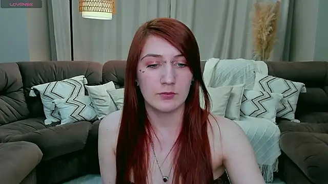 Polly Sweet online show from February 7, 6:56 pm