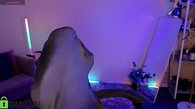 Roziett Belle online show from March 30, 9:20 am