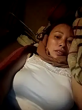 kaia-cam online show from January 17, 2:24 pm