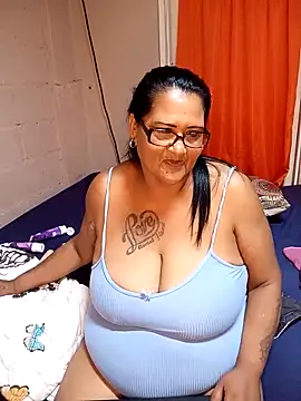 CutieNatz online show from February 11, 8:49 am