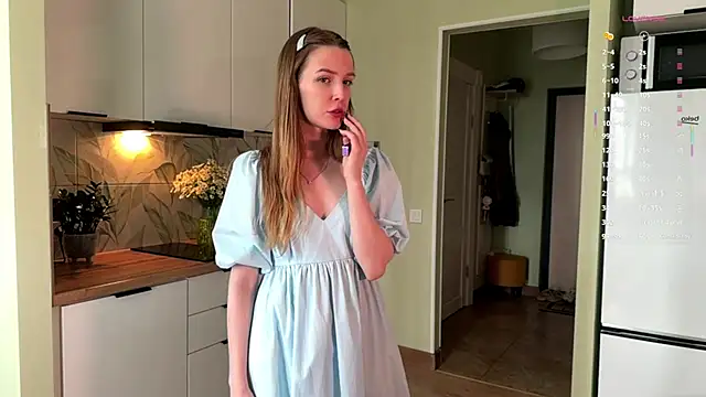 oopsnaked online show from June 28, 12:56 pm