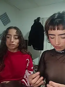 AlexxaAndRileyy online show from May 29, 3:26 am