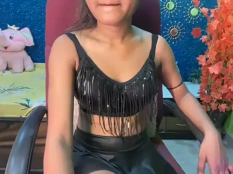 Brown-beauty online show from July 6, 5:15 pm