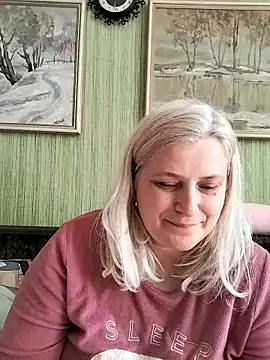 NyushaLollipop online show from April 4, 7:29 am