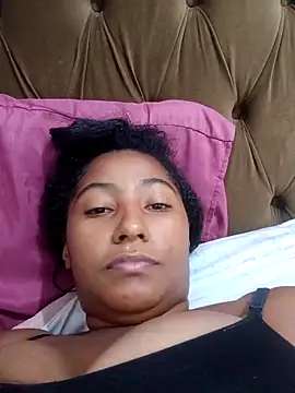 MichelyMaia online show from January 15, 6:14 pm