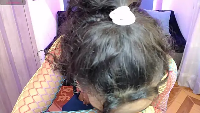 Nyxx Velariia online show from February 24, 7:45 pm