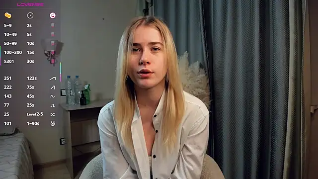 LuanaFincel online show from February 8, 1:09 am