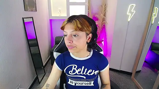 melodyy as online show from April 13, 1:23 pm