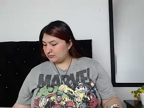 LauraHorny69 online show from February 24, 2:05 pm