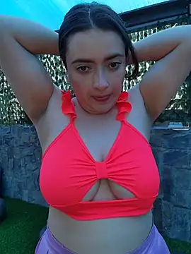 By Lia online show from March 4, 7:53 pm