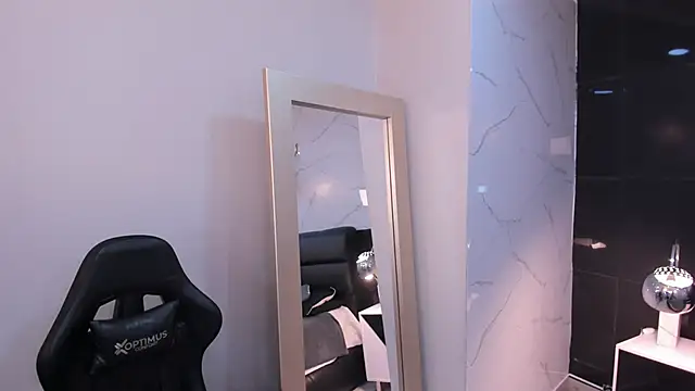 KomiCatt online show from March 30, 12:27 pm