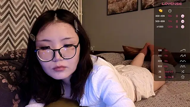 nullgirl online show from February 4, 10:13 pm