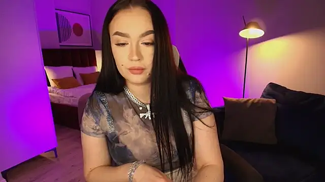 tinafox  online show from February 1, 3:44 pm