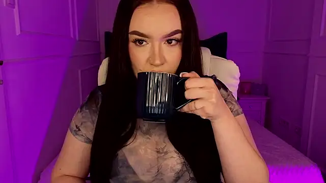 tinafox  online show from March 20, 8:08 am