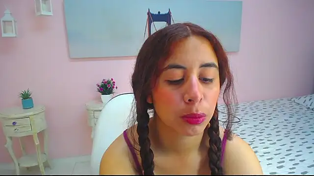 scarlett clyde online show from February 25, 12:48 pm