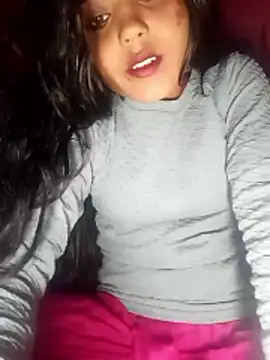 Lessy Bebby online show from January 16, 9:49 am