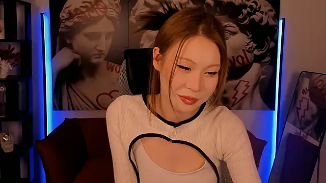 SarahRice online show from February 18, 5:23 pm