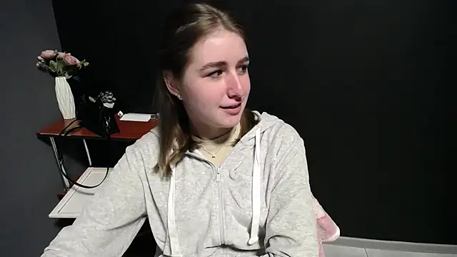 Sunny siren online show from March 13, 3:02 pm