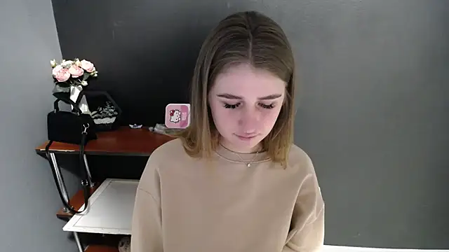 Sunny siren online show from February 24, 2:16 pm