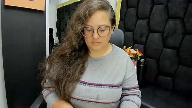 Sarah Boobs  online show from June 3, 4:13 am