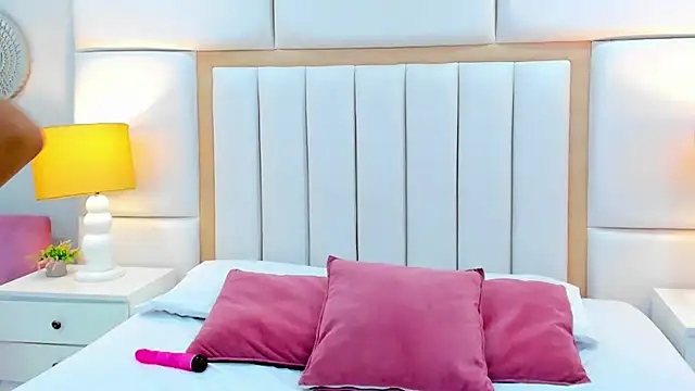 AbannyRogerss online show from February 24, 12:15 pm