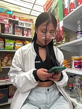 StrawberryPink  online show from February 26, 11:53 am