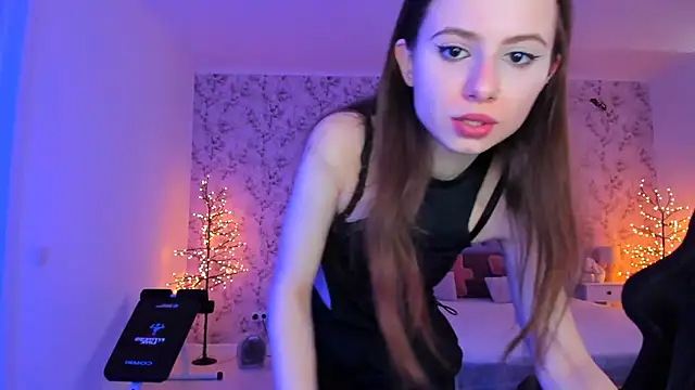 Hot Molly5 online show from April 9, 9:37 am