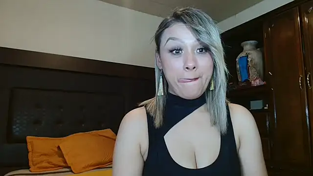 aitanalove  online show from February 12, 12:56 am