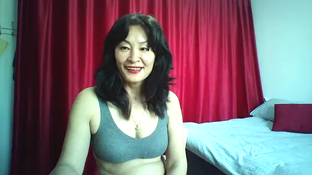 bella2322 online show from March 24, 3:45 am