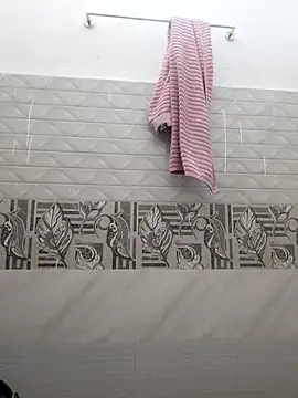 Hot-Tinaa online show from March 27, 8:48 am