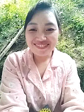 lia-coy online show from February 22, 7:42 am