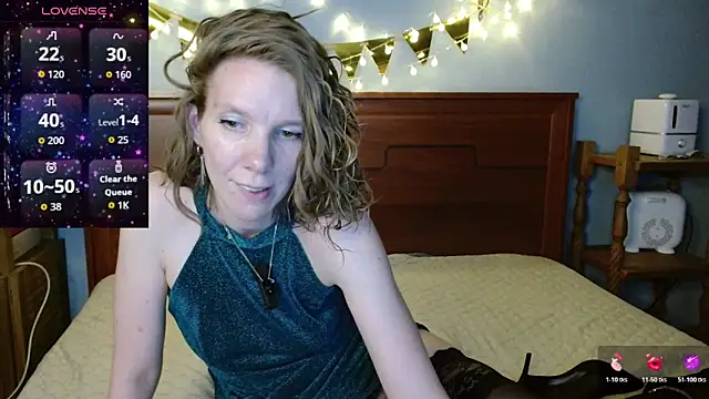 Daisy Lovely online show from March 4, 7:26 am