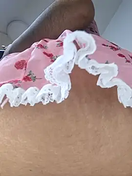 Dany Moon  online show from April 17, 9:50 pm